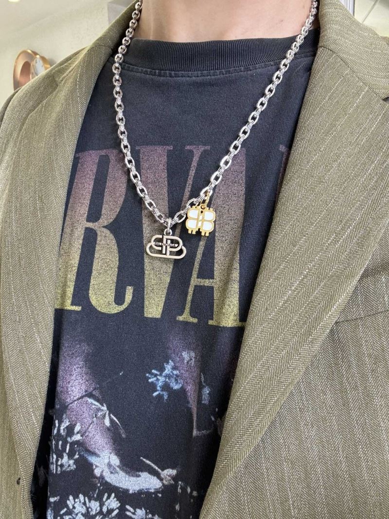 Ba1en*iaga necklaces